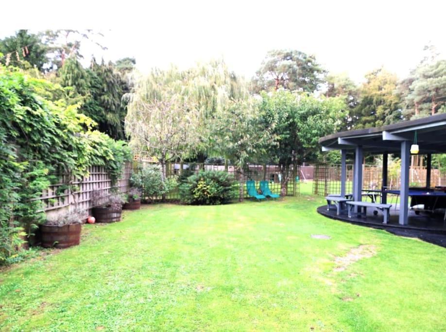 Hen & Stag Retreat Weekend Stay Sleeps 10 To 30 Thetford Esterno foto